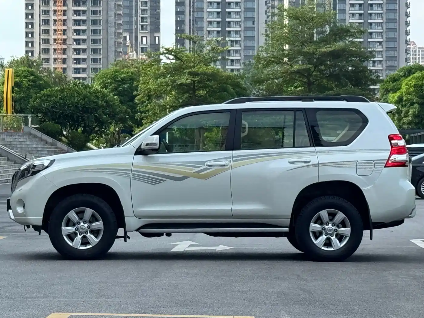 Toyota Prado 2016 3.5L Auto TX-L фото 13