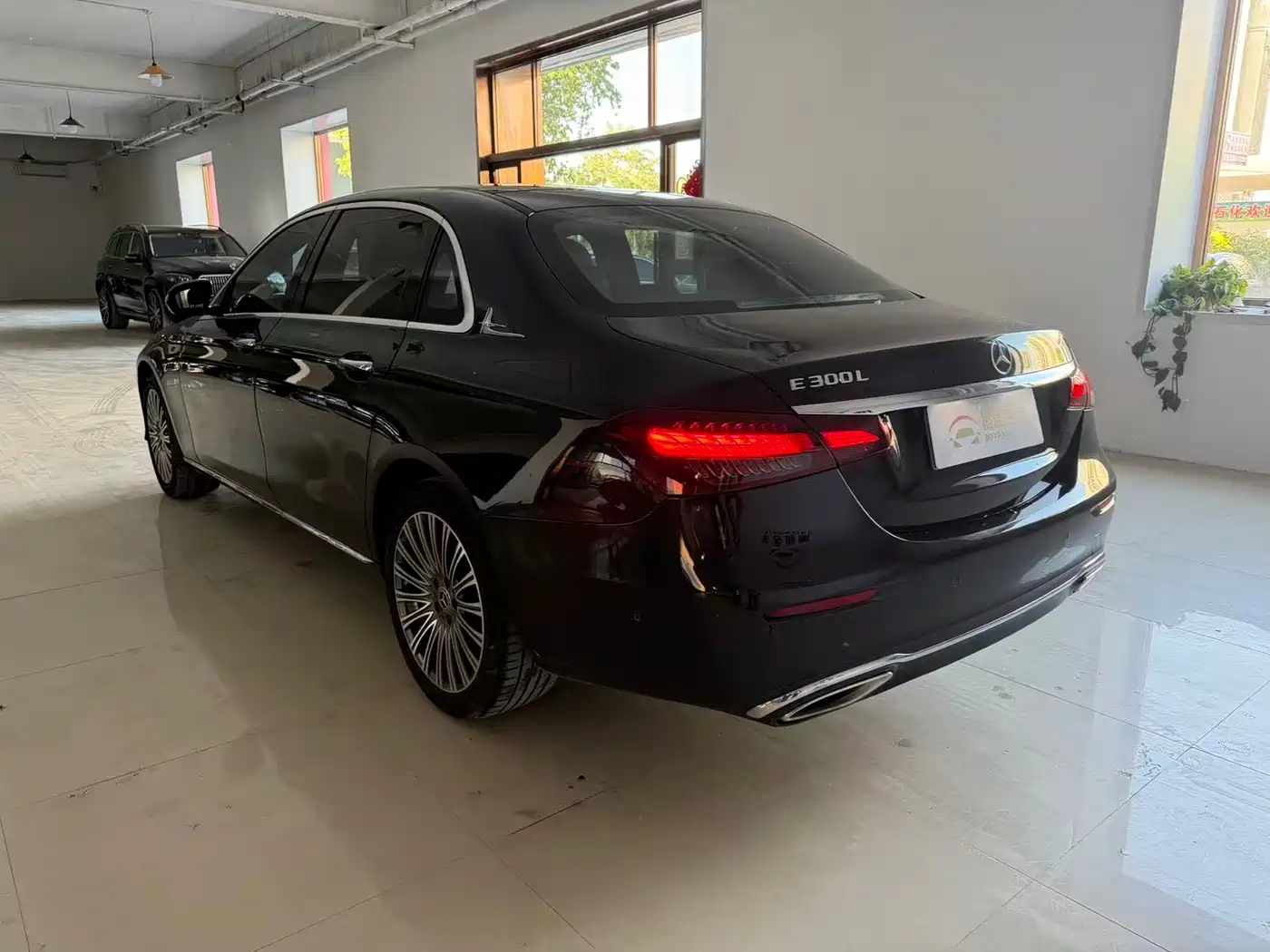 Mercedes-Benz E-Class 2022 E 260 L фото 5