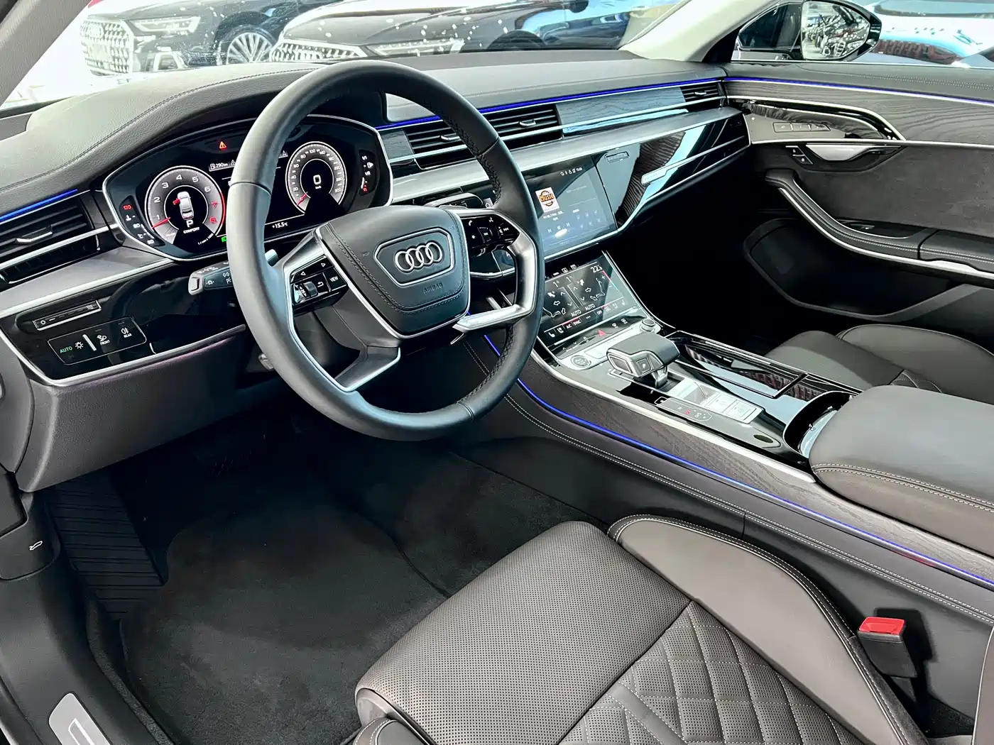 AUDI A8