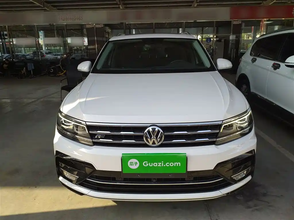 Volkswagen Tiguan L 2020 330TSI Auto 2WD R-Line Flagship China VI фото 3