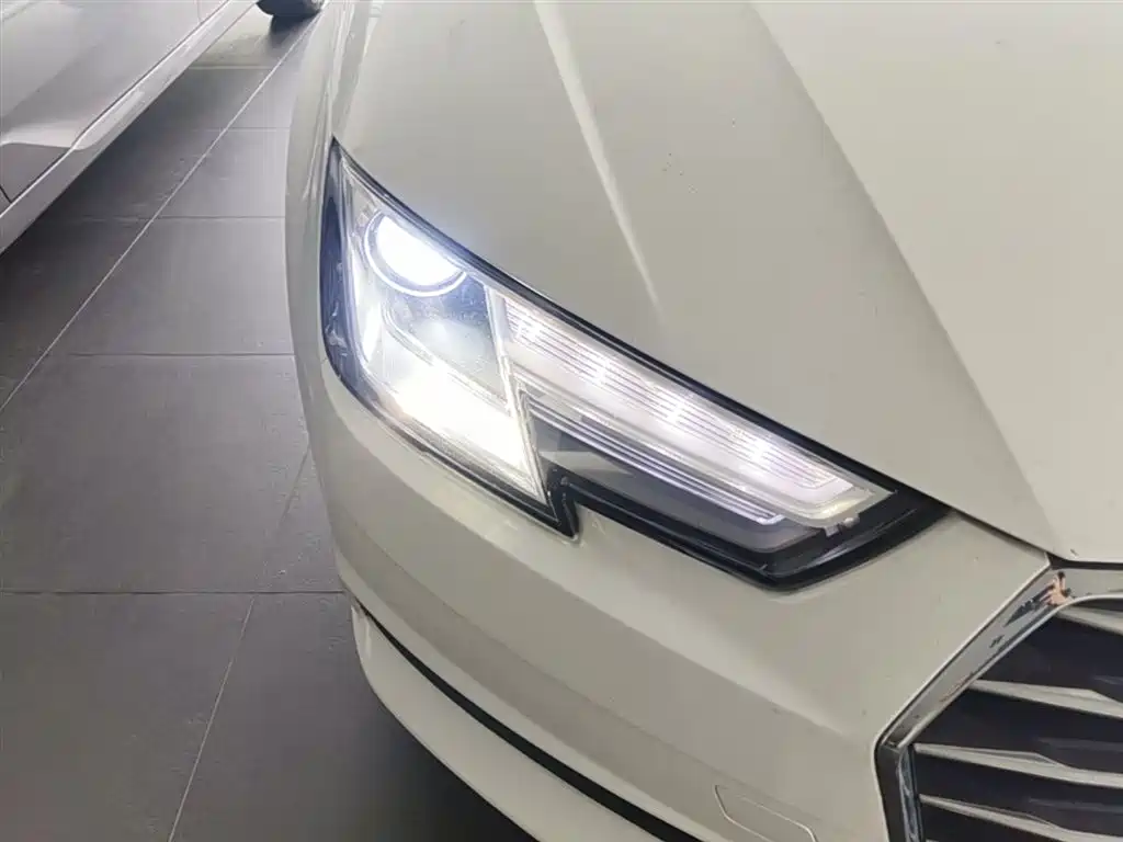Audi A4L 2017 Plus 40 TFSI Progressive фото 13