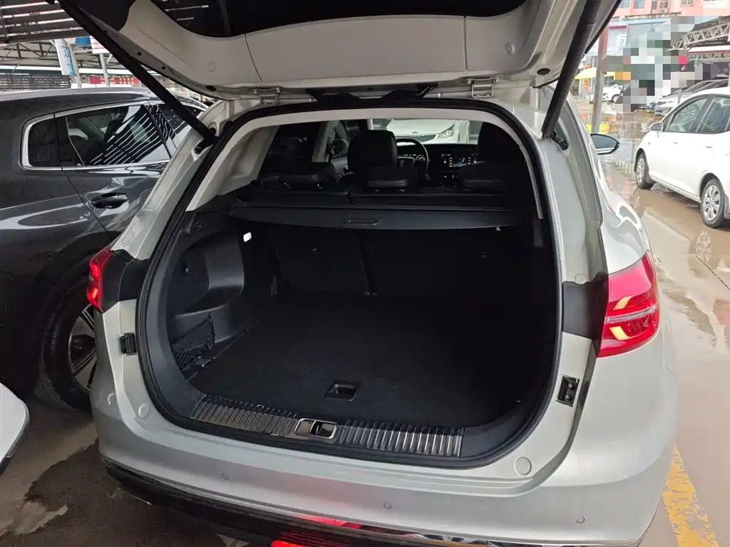Hongqi HS5 2022 Facelift 2.0T Smart Flag Enjoyment AWD Edition фото 15