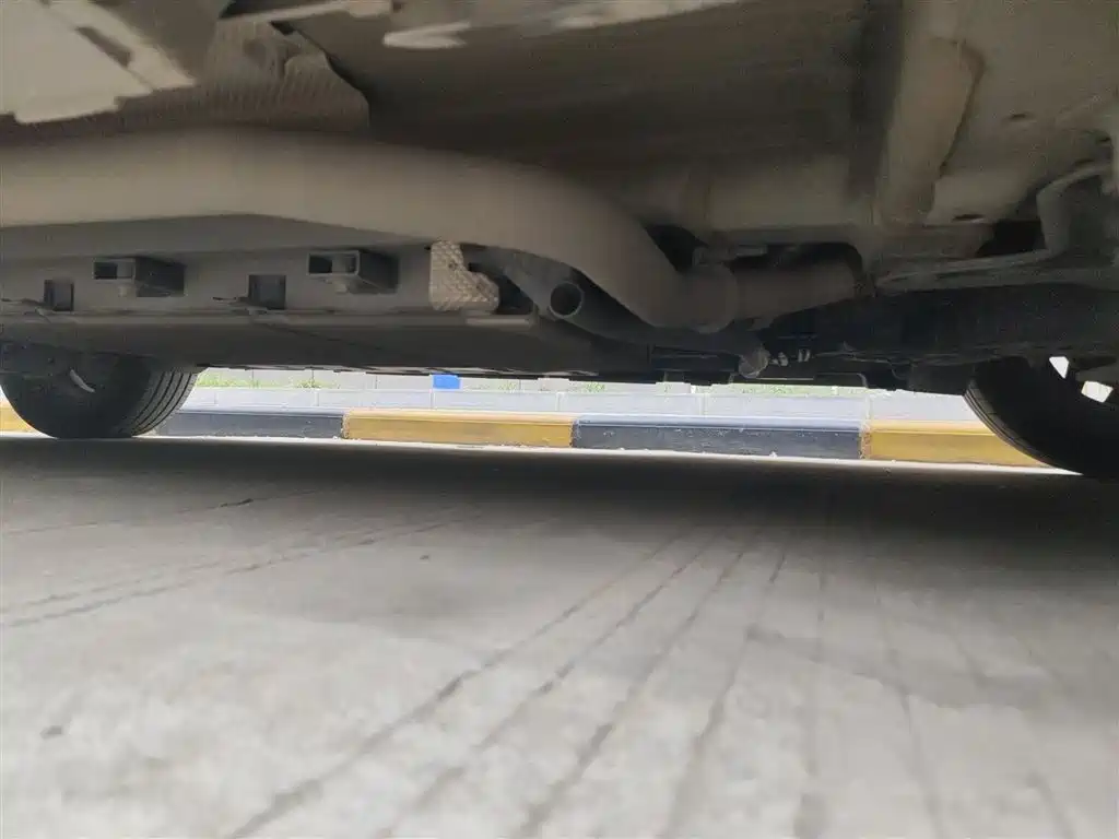 BYD Qin PLUS 2025 DM-i Smart Drive 55KM Leader фото 16