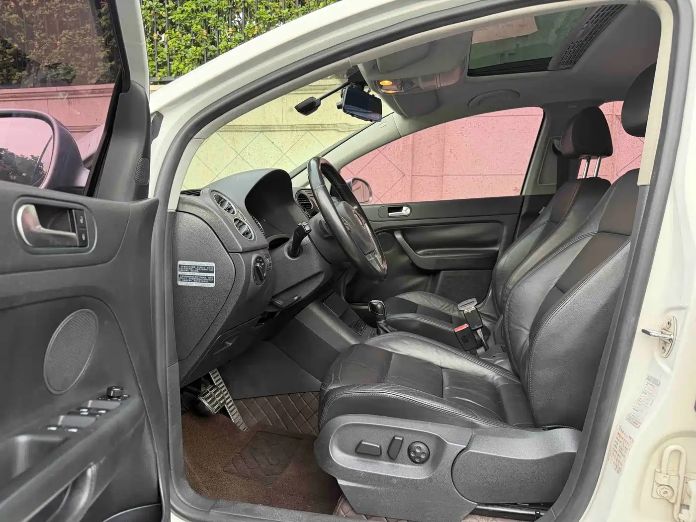 Volkswagen Golf (Import) 2011 2011 1.4TSI Cross Golf