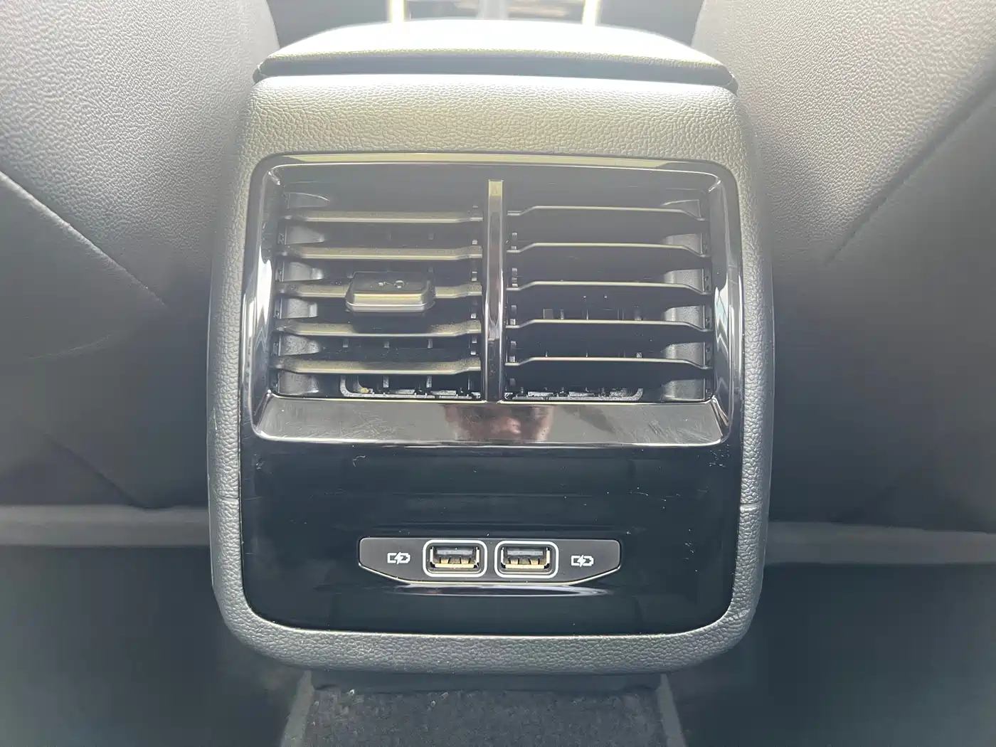 Volkswagen Sagitar 2021 280TSI DSG Comfort Smart Connect Edition фото 9