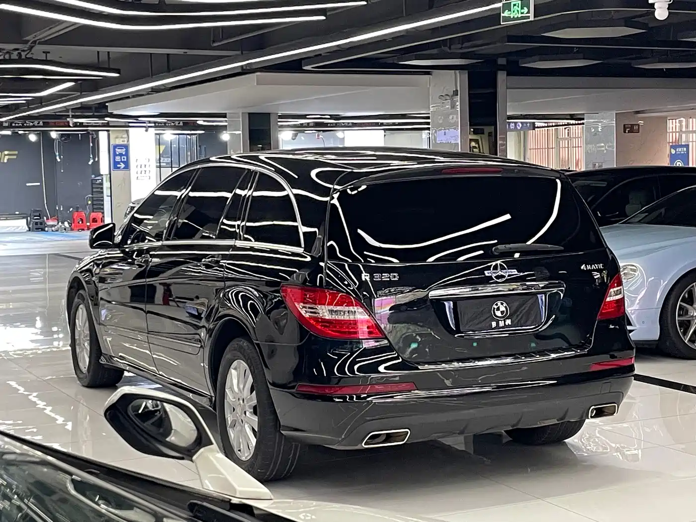 Mercedes-Benz R-Class 2017 R 320 4MATIC Business Collector's Edition фото 5