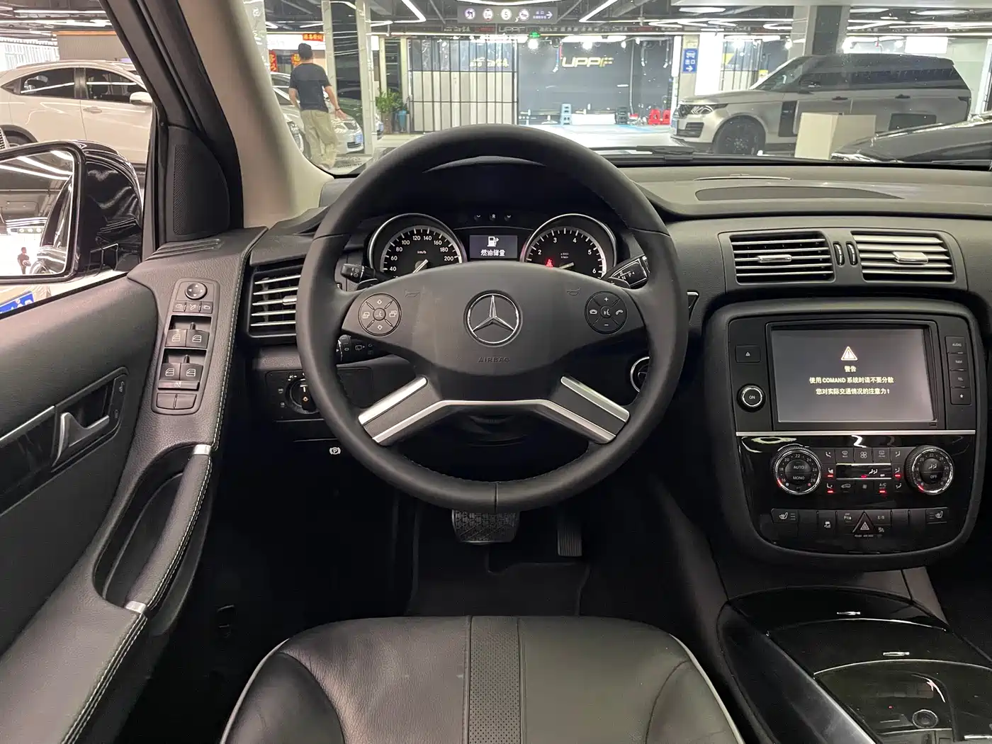 Mercedes-Benz R-Class 2017 R 320 4MATIC Business Collector's Edition фото 12