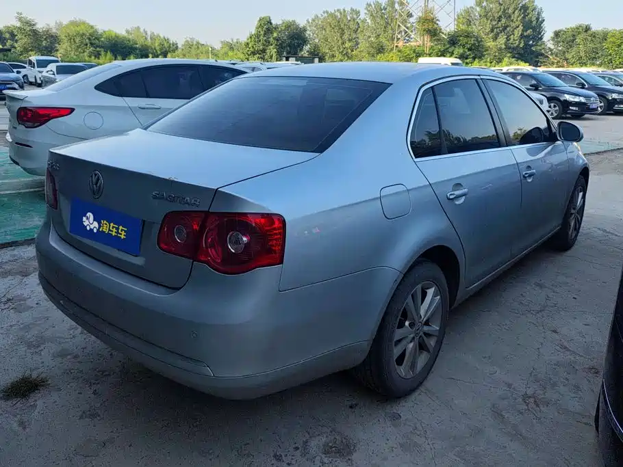 Volkswagen Sagitar 2011 2011 1.6L Auto Comfort