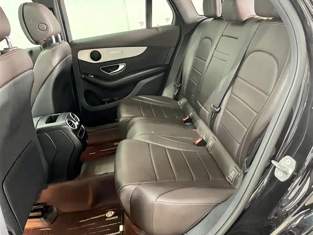 Mercedes-Benz GLC 2022 Facelift II GLC 260 L 4MATIC Sport Model фото 5