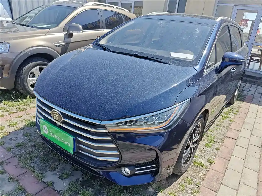 BYD Song MAX 2018 1.5T Auto Smart Connected Elite 6-Seater фото 2