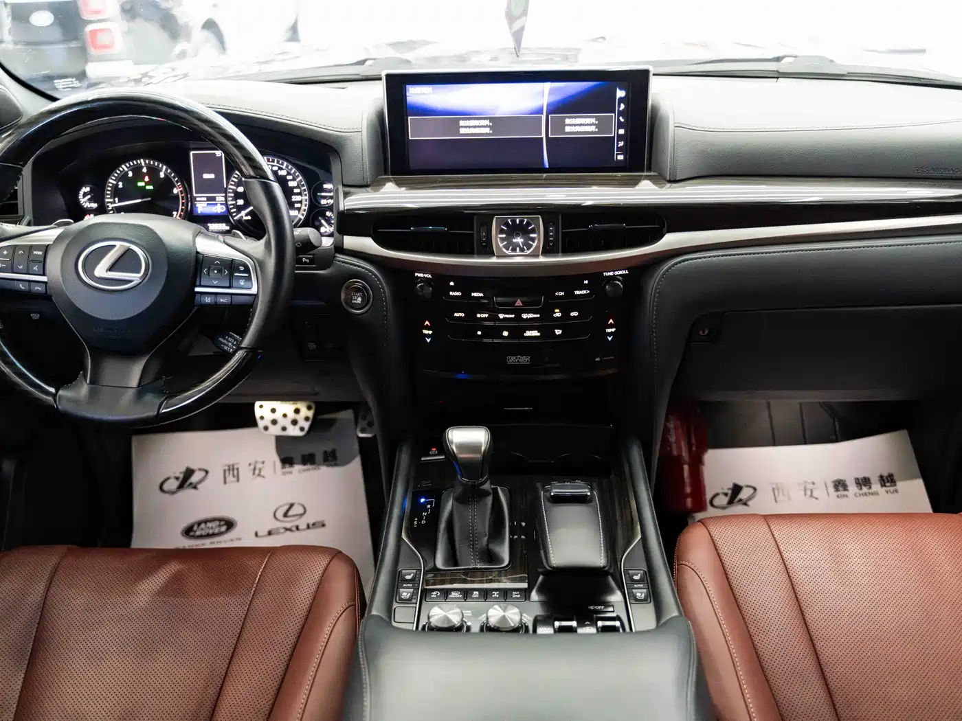 Lexus LX 2019 570 Prestige Luxury Edition фото 10