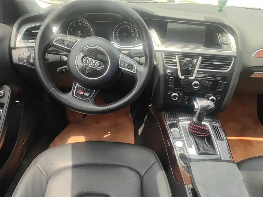 Audi A4L 2016 35 TFSI Collector's Edition S line Comfort фото 12