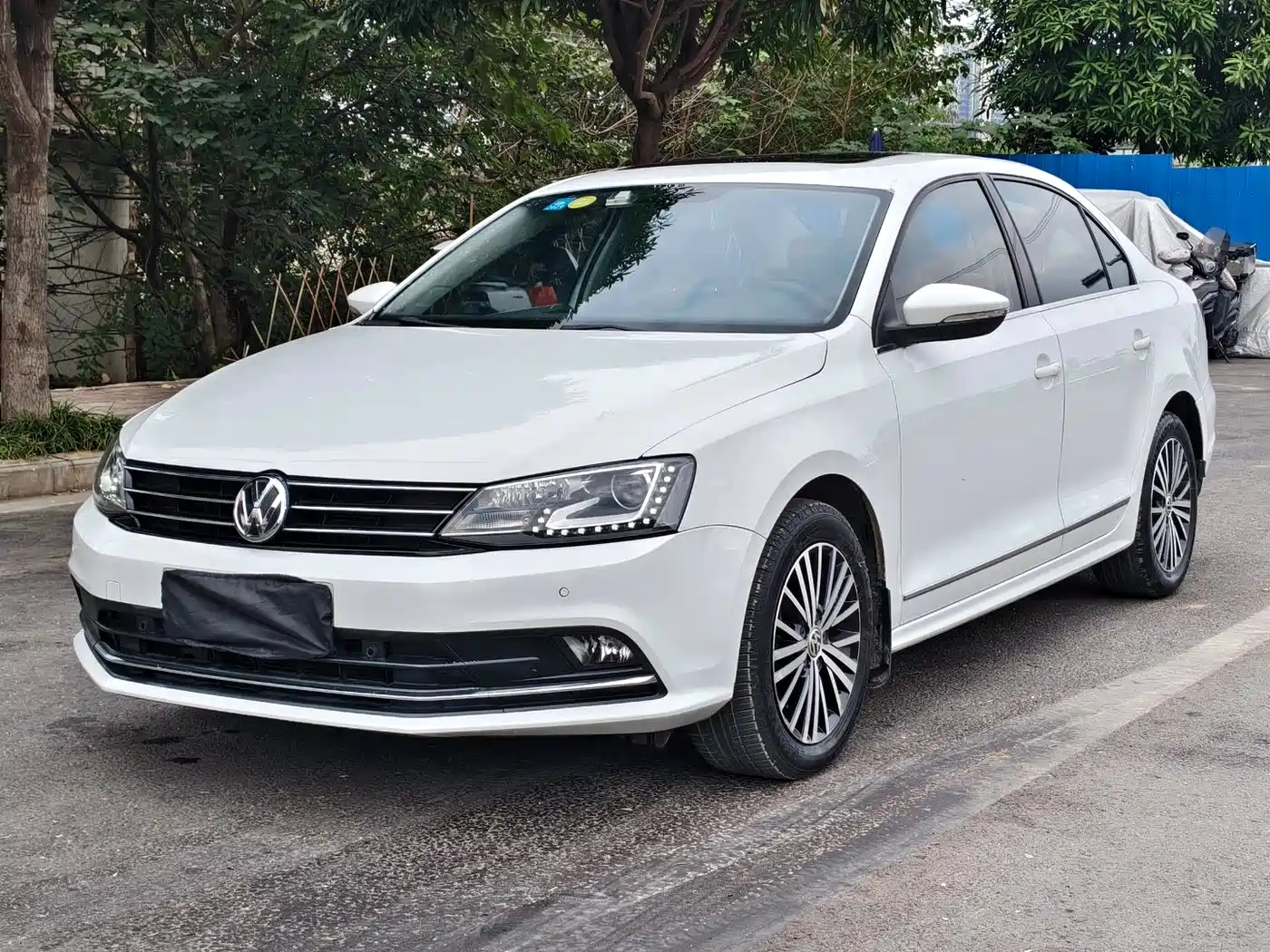 Volkswagen Sagitar 2017 1.6L Automatic Comfort