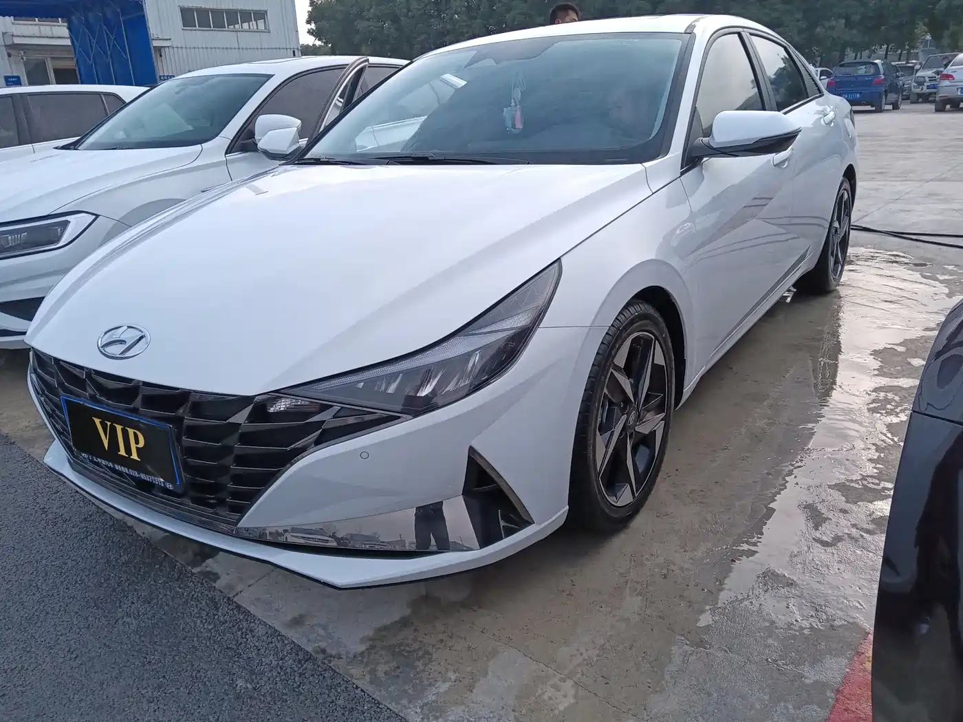 Hyundai Elantra 2021 1.5L CVT GLS Leading Edition