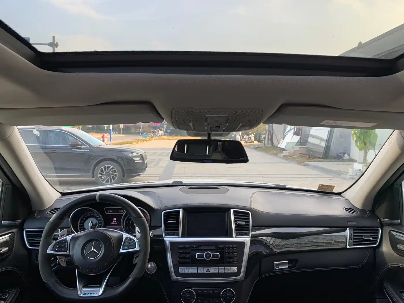 Mercedes-Benz GL-Class AMG 2014 AMG GL 63 фото 25