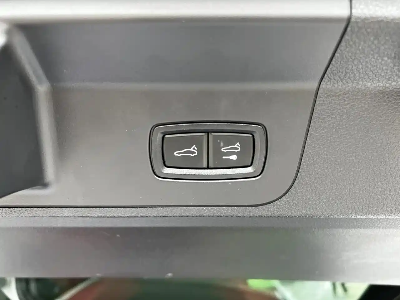 Porsche Panamera 2023 Panamera Executive Long Wheelbase Platinum Edition 2.9T фото 22