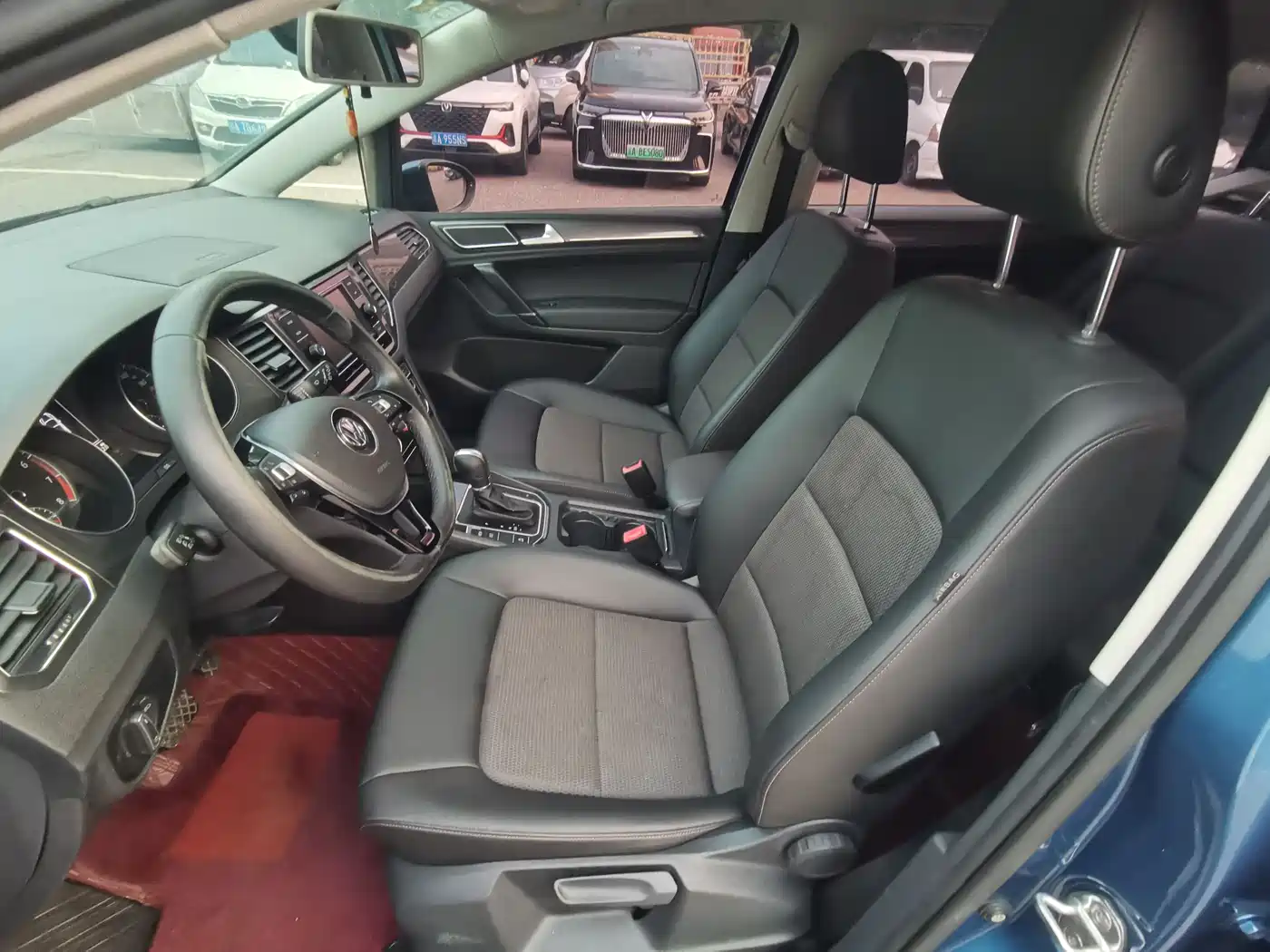 Volkswagen Golf Sportsvan 2018 230TSI Automatic Progressive фото 18