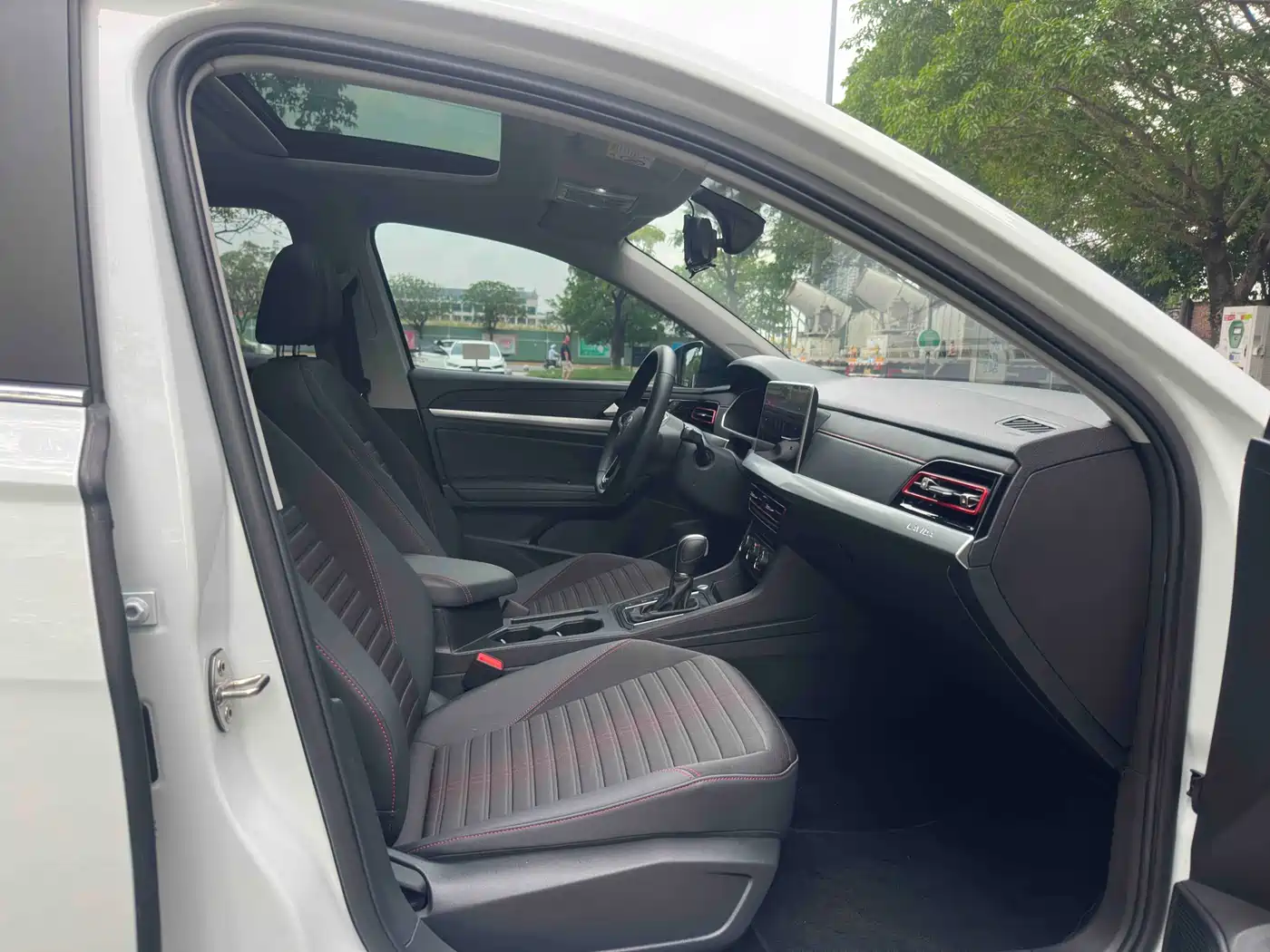 Volkswagen Lavida 2023 280TSI DSG Starlight Comfort Edition фото 8