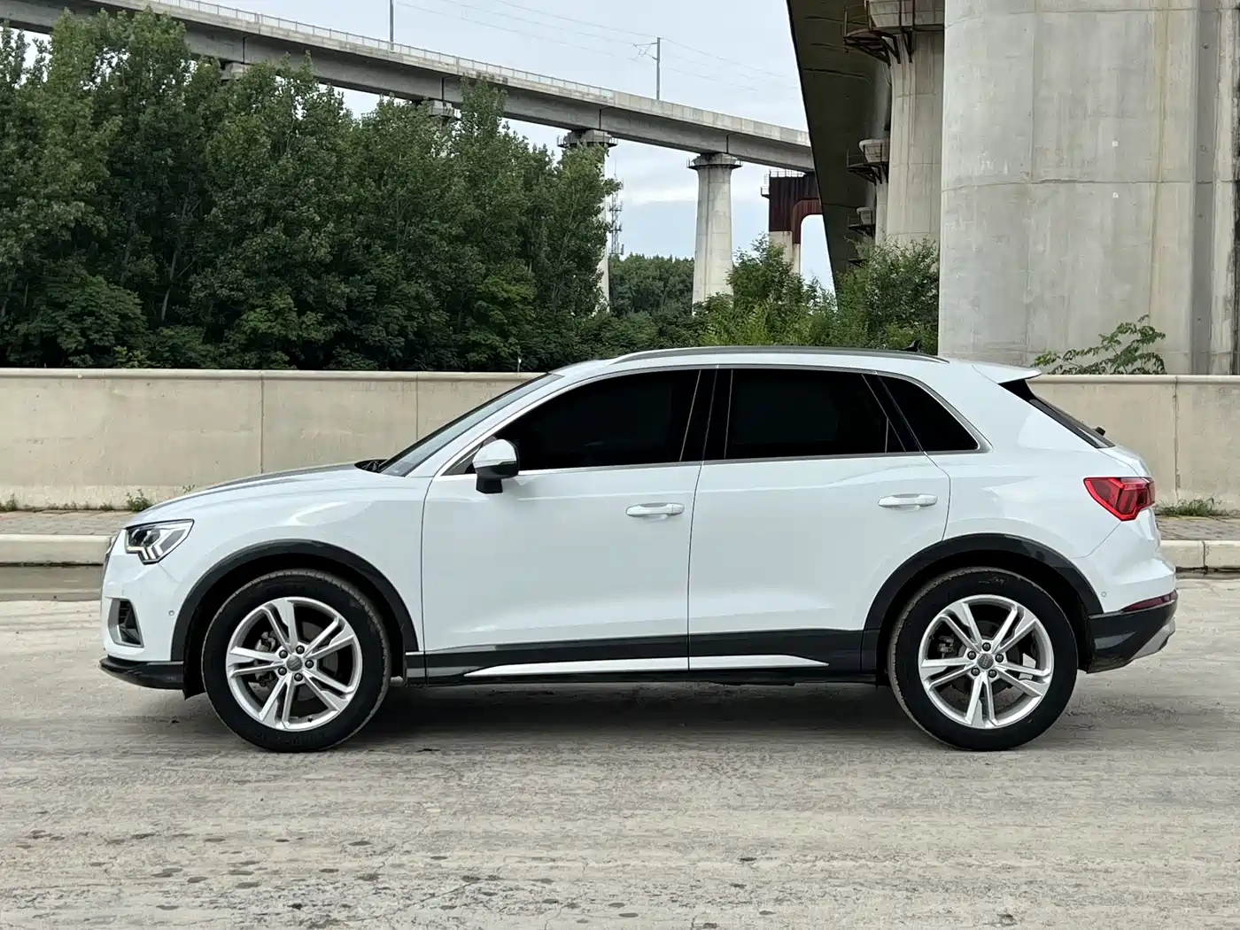 Audi Q3 2021 35 TFSI Fashion Elegance фото 5