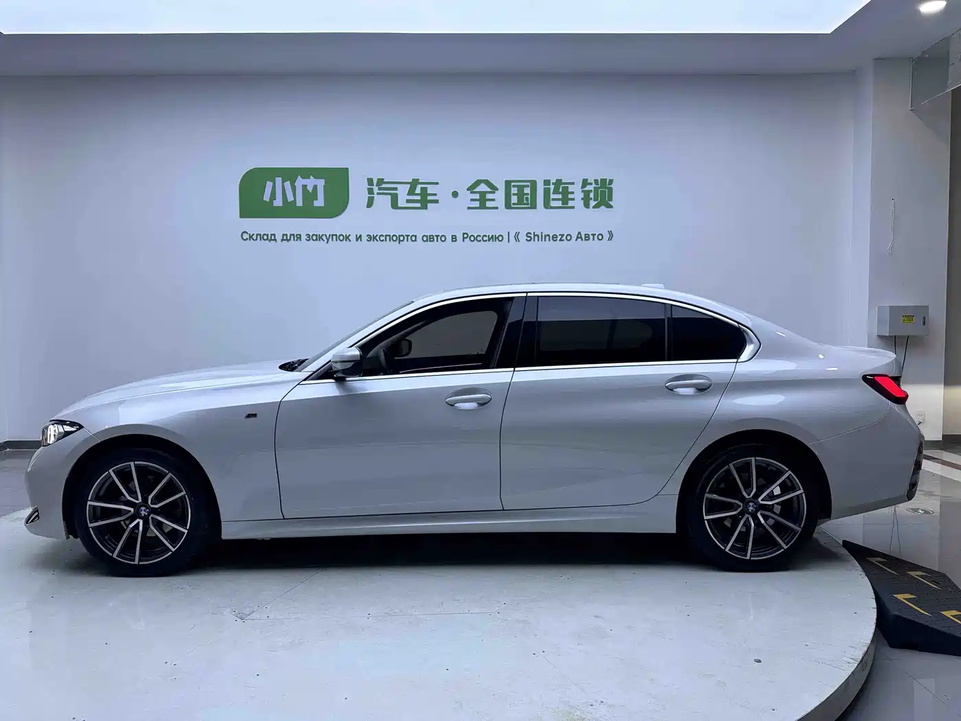 BMW 3-SERIES