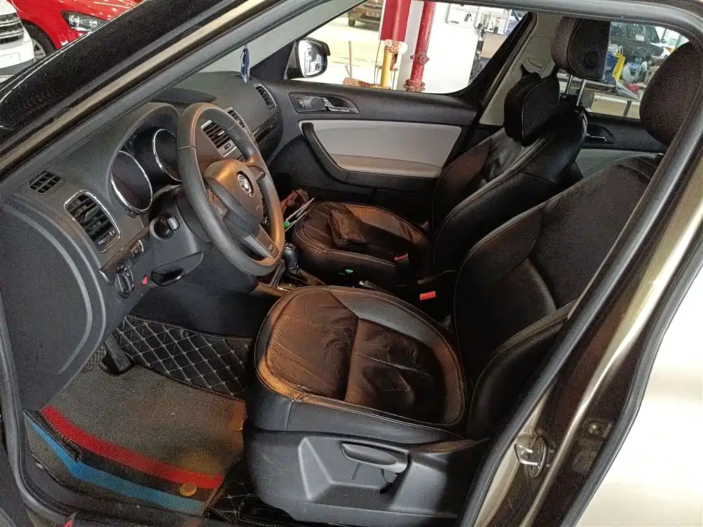 Škoda Yeti 2016 1.4TSI DSG Forward Edition фото 11