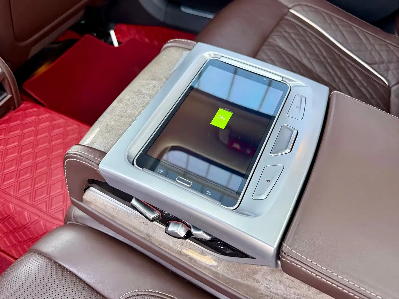 BMW 7 Series 2019 740Li Leading Luxury Package фото 11