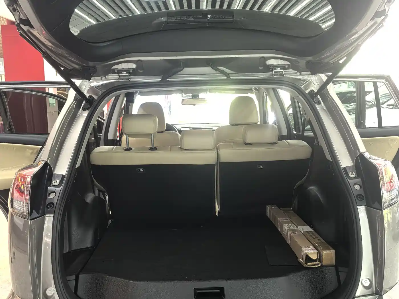 Toyota RAV4 Rongfang 2016 2.0L CVT 2WD Trend (China V) фото 23