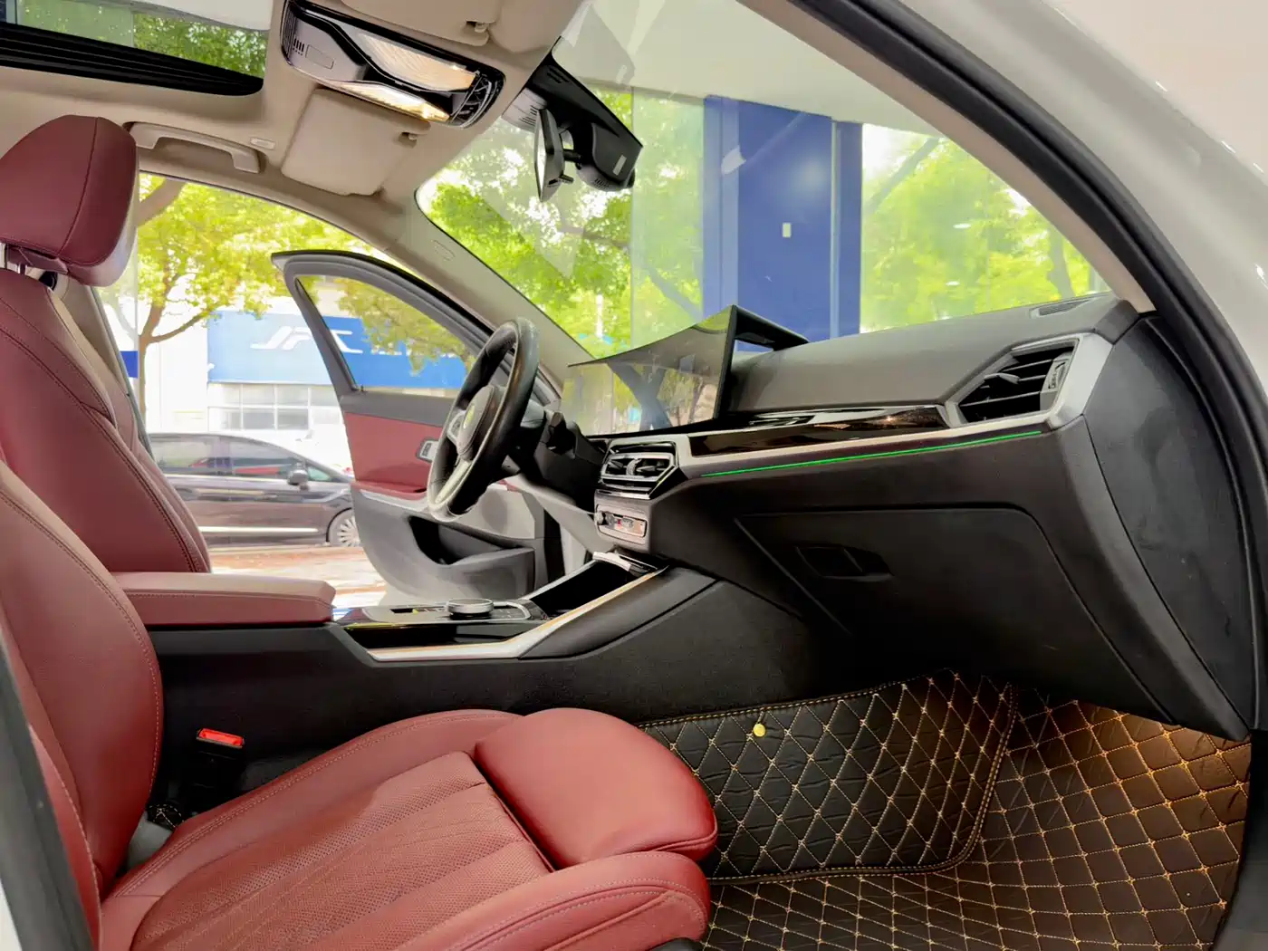 BMW i3 2022 eDrive 35 L фото 12