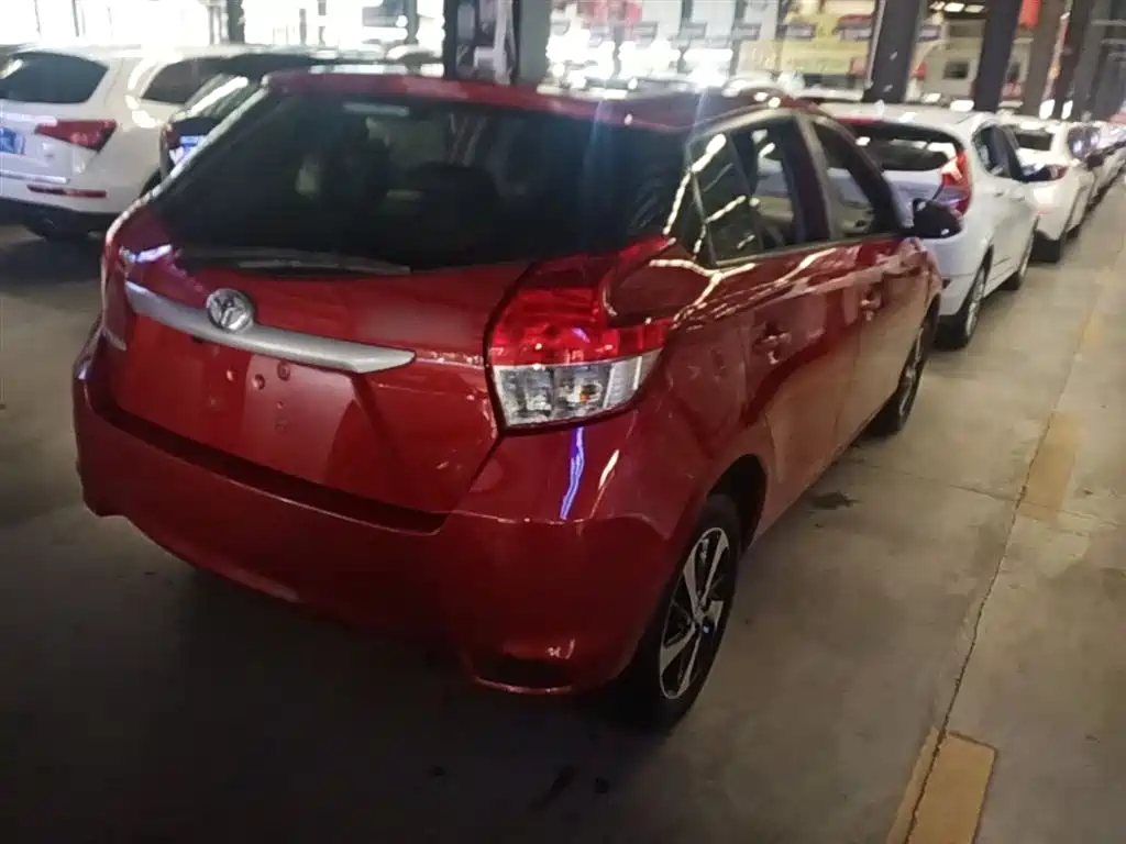 Toyota YARiS L Zhi Xuan 2015 1.5E Auto Charming Edition фото 7