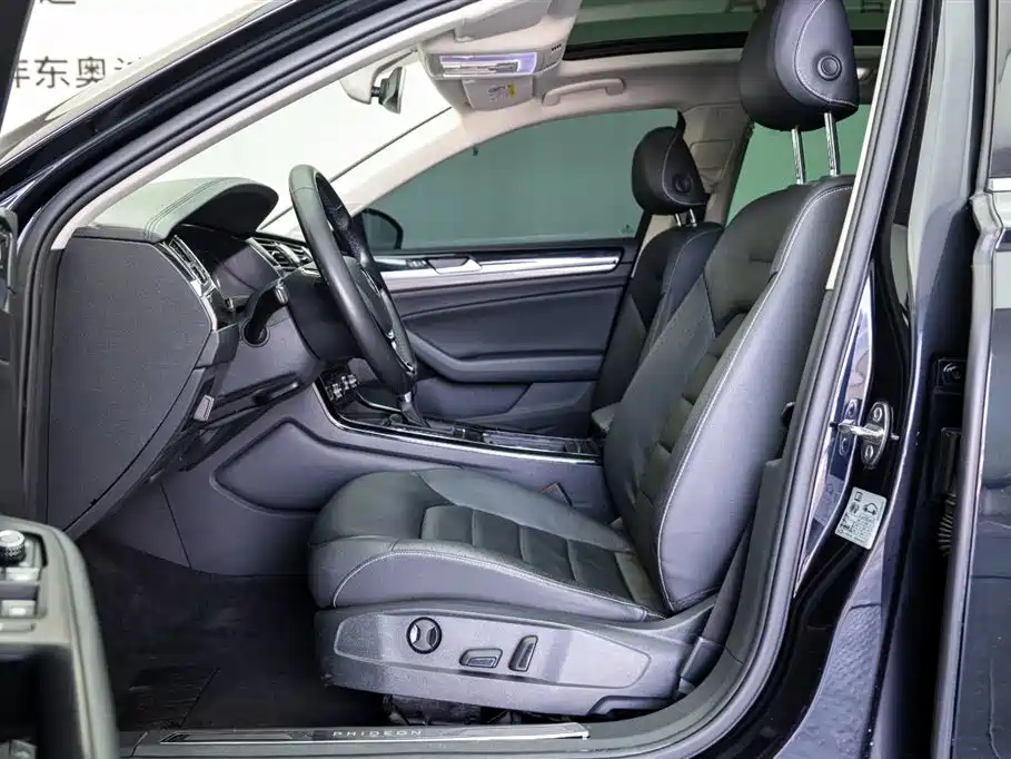 Volkswagen Phideon 2018 380TSI 2WD Business Edition фото 11