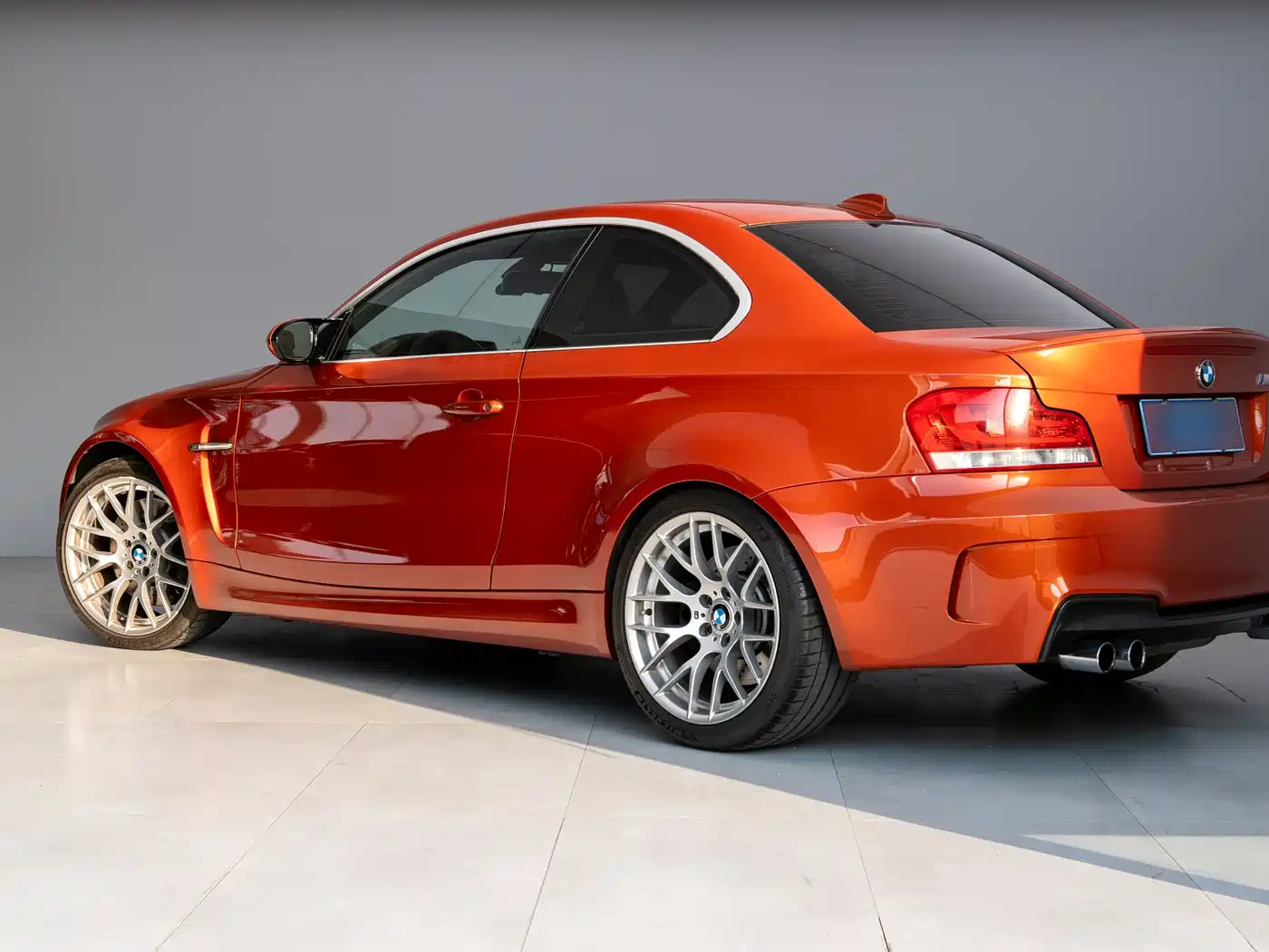 BMW 1 Series M 2011 1M Coupe фото 9