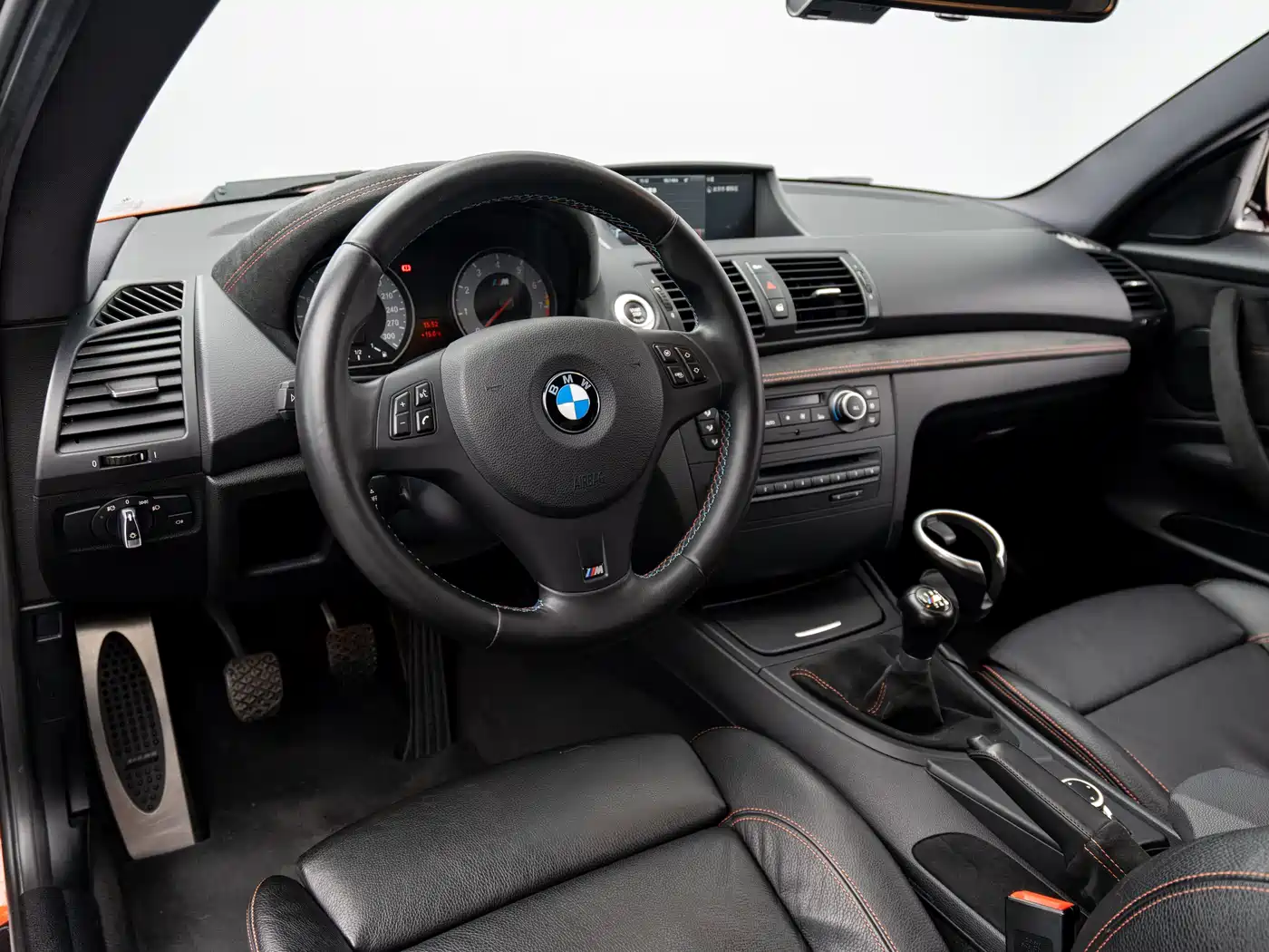 BMW 1 Series M 2011 1M Coupe фото 2