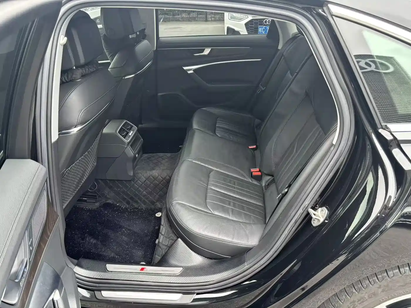 Audi A6L 2021 40 TFSI Luxury Elegance фото 7