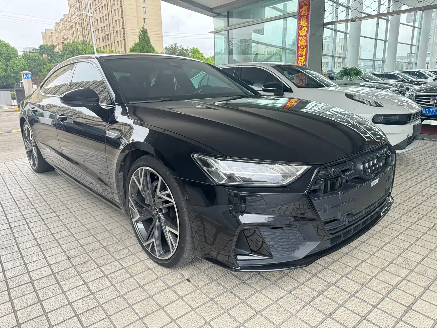Audi A7L 2022 45 TFSI quattro S-line White Mage Edition фото 3