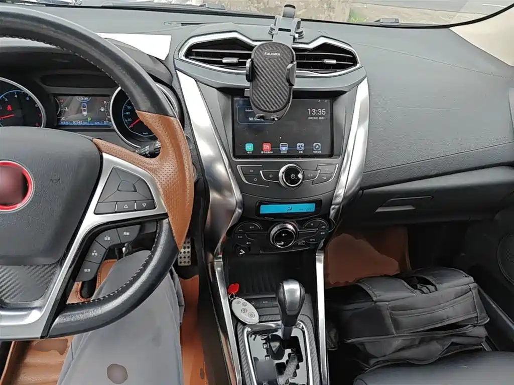 BYD Yuan 2016 1.5TID Automatic Luxury фото 10
