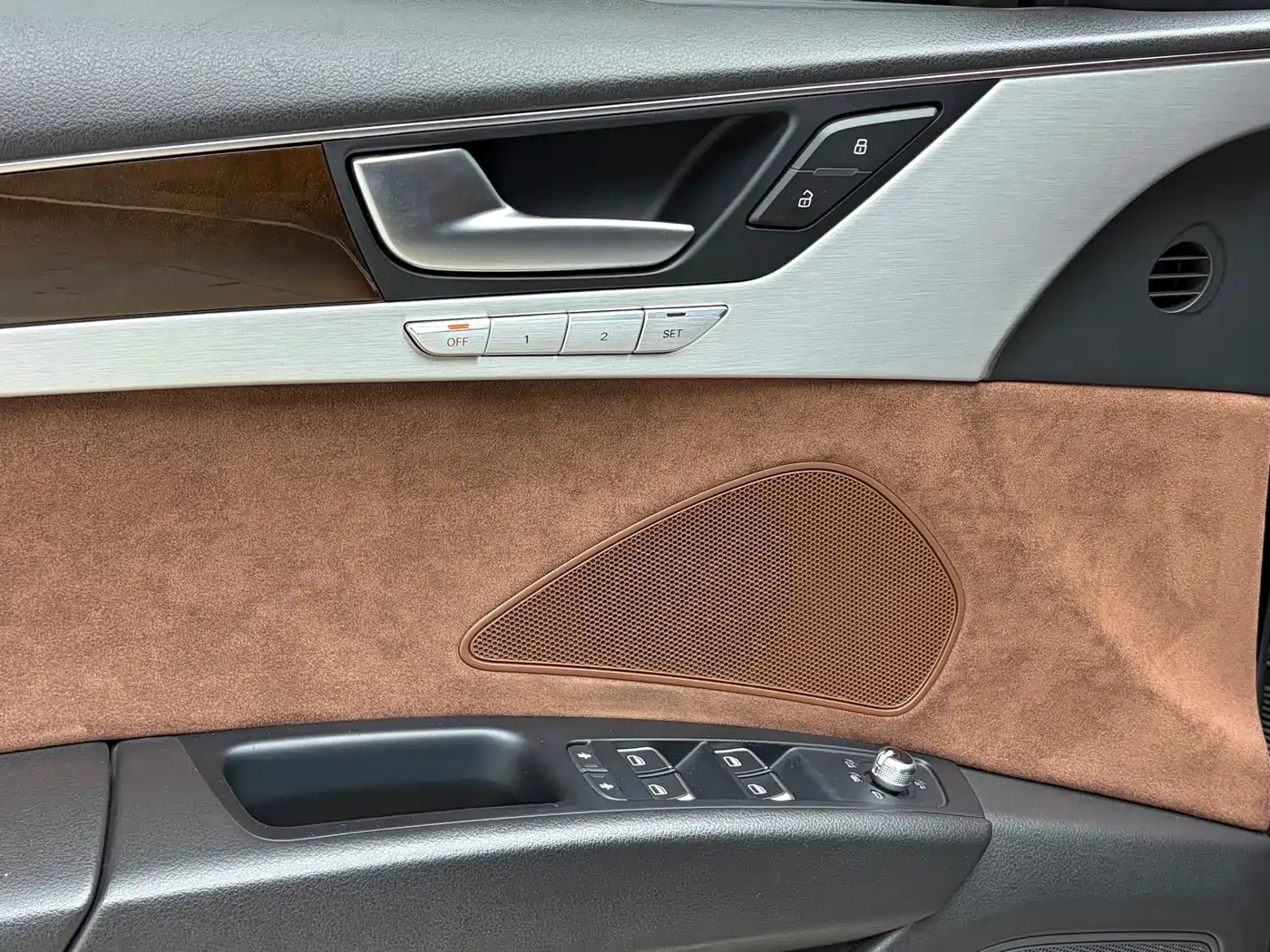Audi A8 2013 A8L 45 TFSI quattro Comfort фото 13