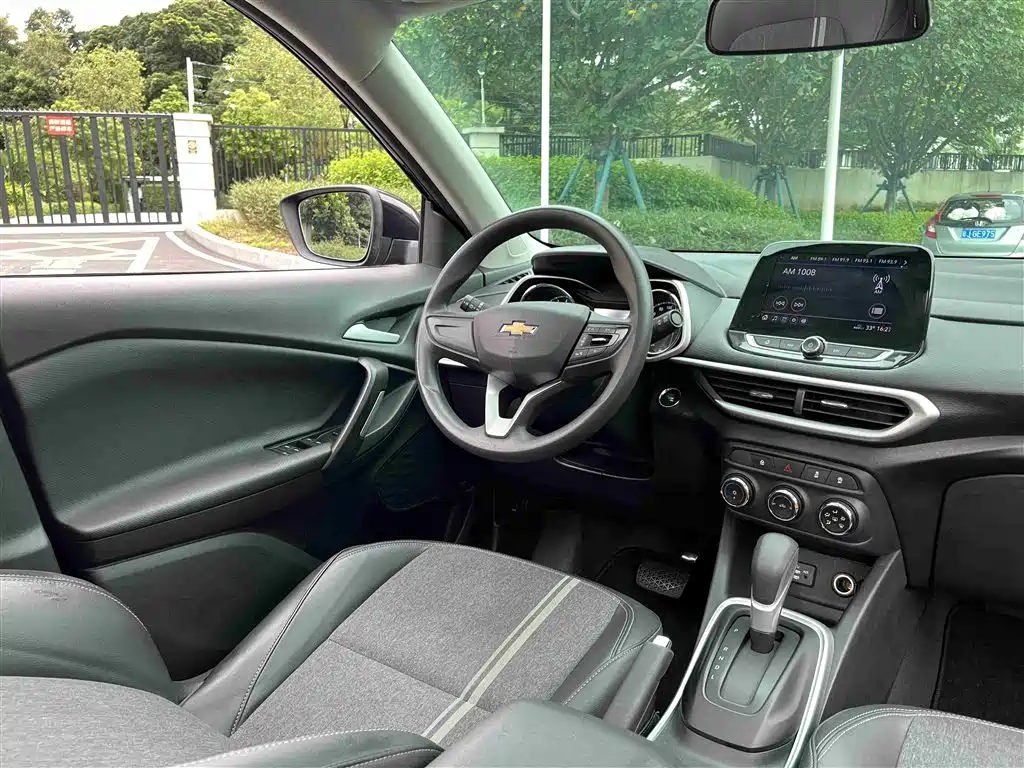 Chevrolet Trax 2019 Redline 325T Auto Fun Edition China VI фото 11