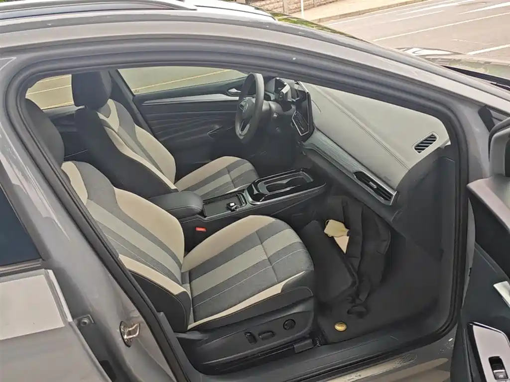 Volkswagen ID.4 CROZZ 2022 Long Range PURE+ Edition фото 25
