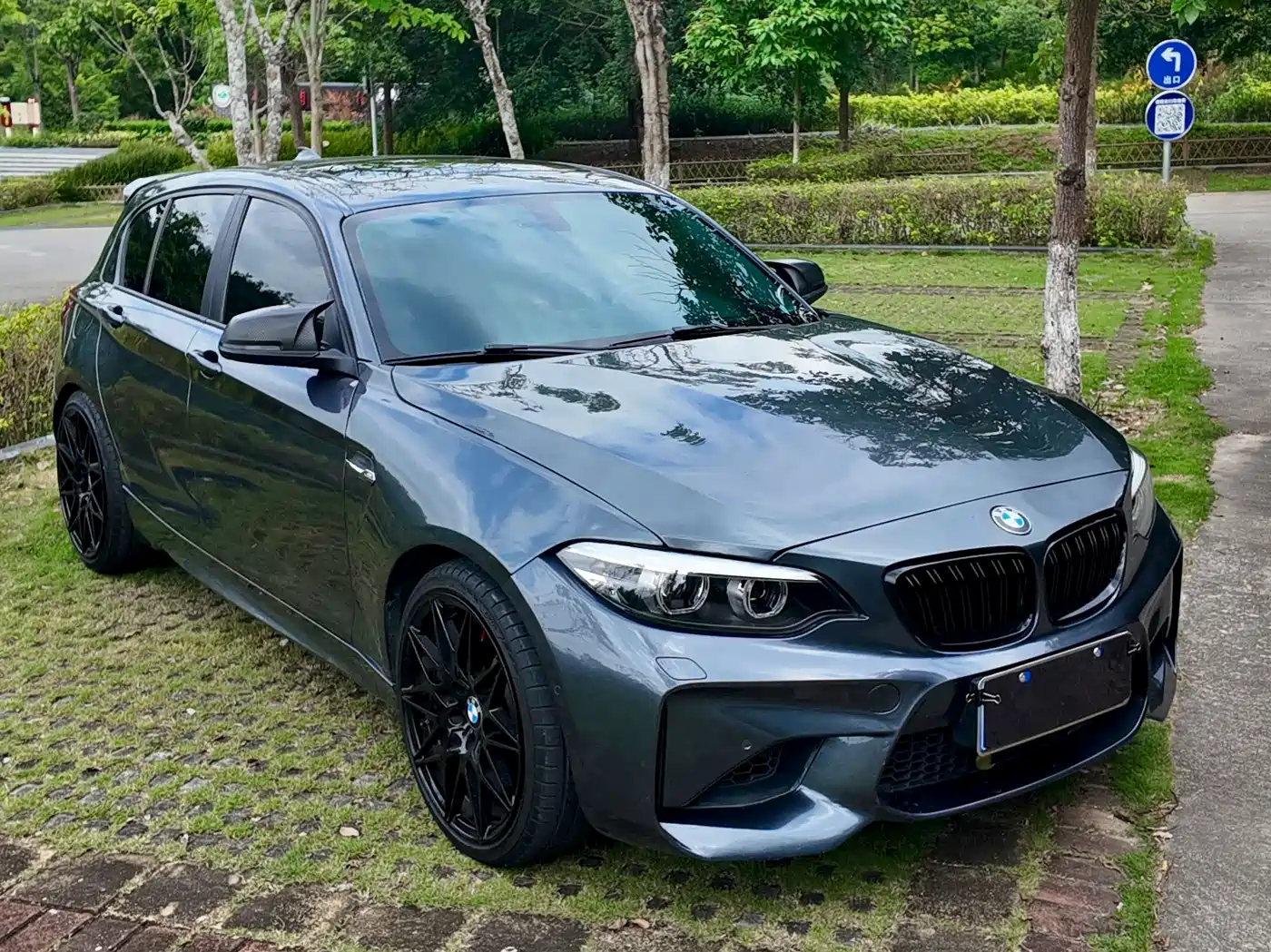 BMW 1 Series (Import) 2012 118i Sport фото 32