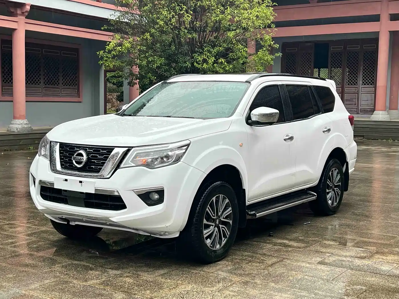 Nissan Terra 2018 2.5L Automatic 4WD Luxury Edition