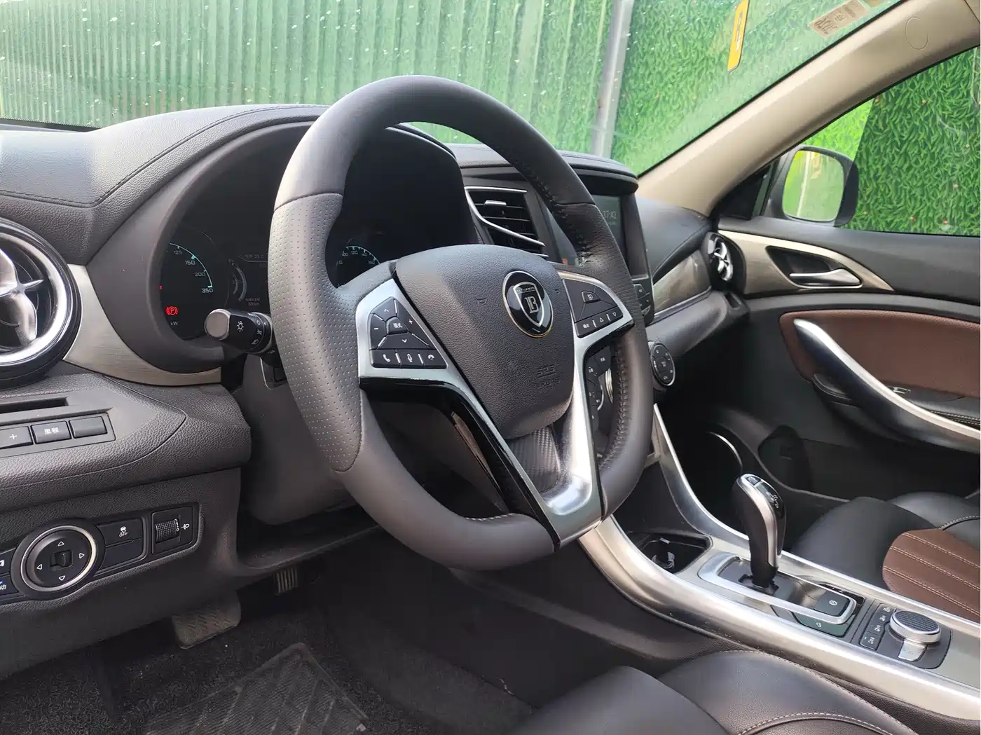 BYD Song New Energy 2017 Song DM 1.5TID Full-time 4WD Luxury фото 10