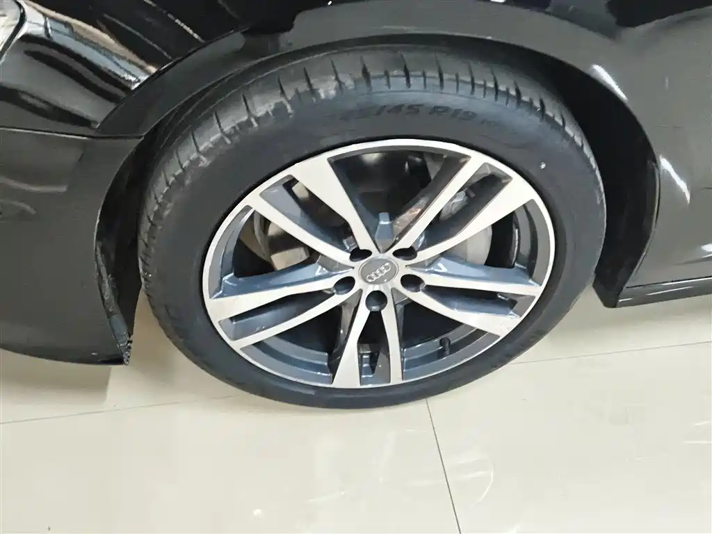Audi A6L 2020 40 TFSI Luxury Dynamic фото 25