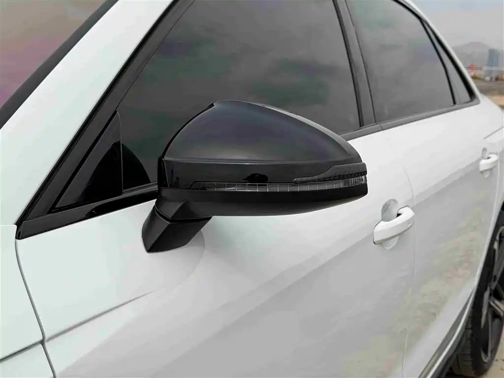 Audi A4L 2024 40 TFSI Luxury Dynamic фото 15