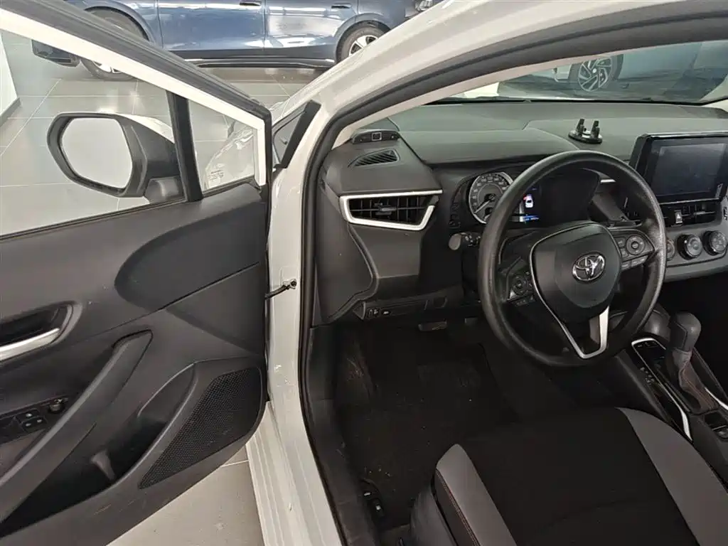 Toyota Corolla 2023 1.2T Pioneer Edition фото 16