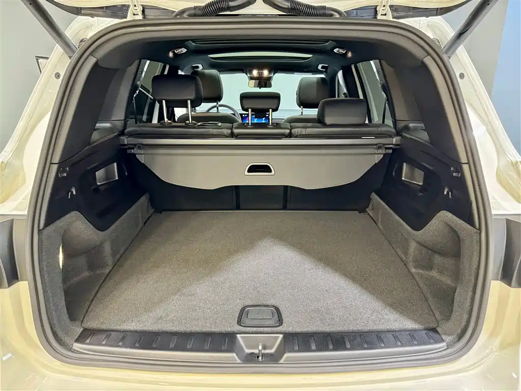 Mercedes-Benz GLB 2025 Model GLB 200 Dynamic Edition фото 12