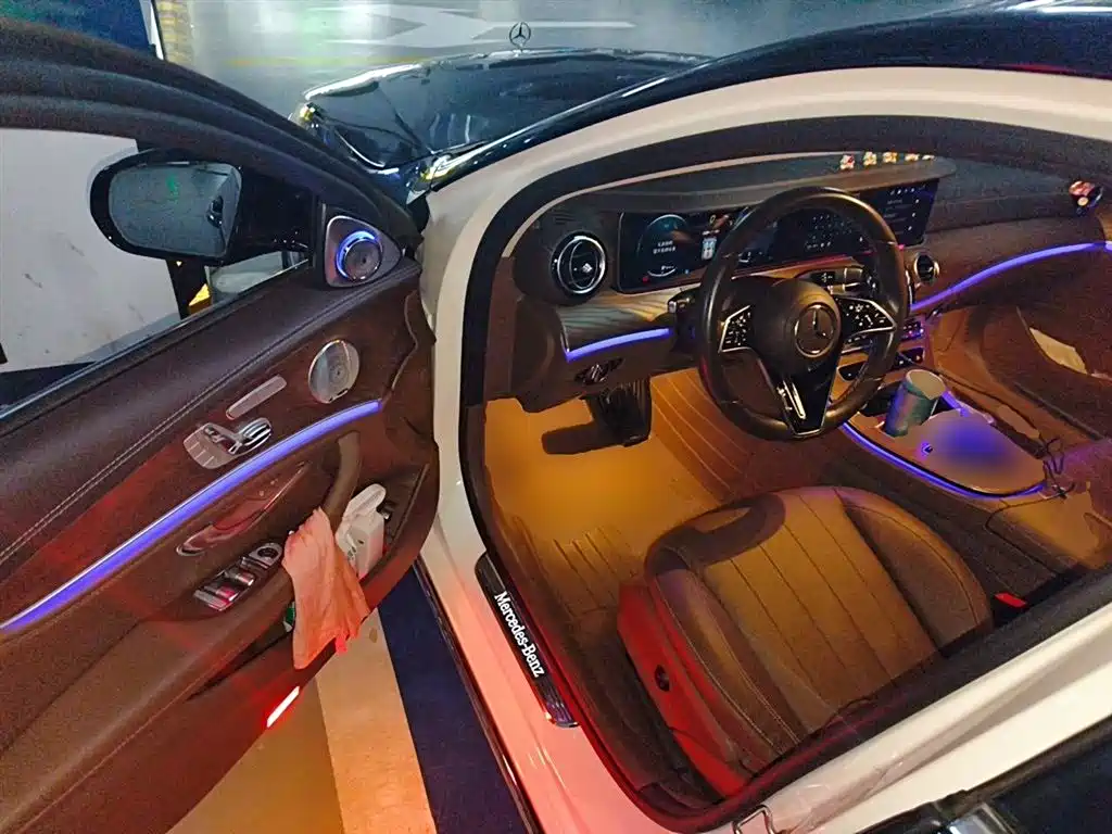 MERCEDES-BENZ E-CLASS