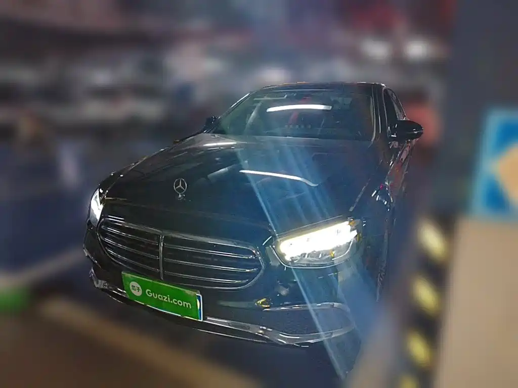 MERCEDES-BENZ E-CLASS