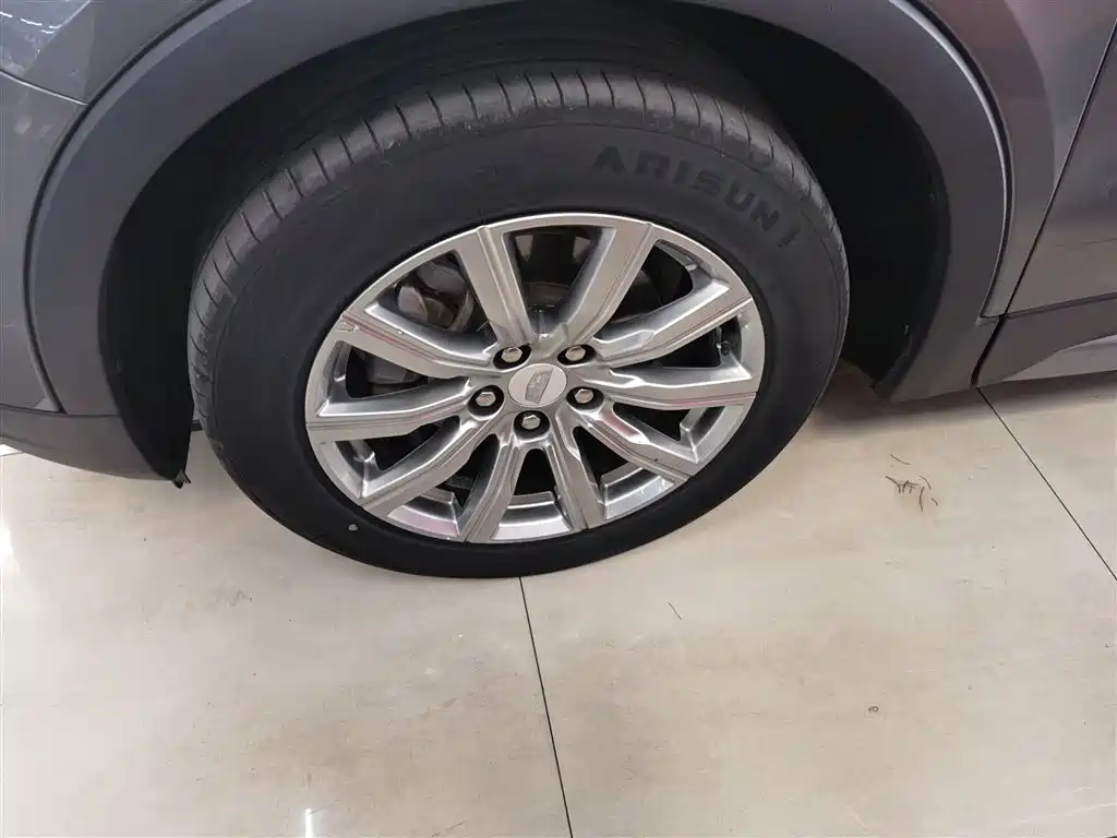 Cadillac XT4 2018 28T FWD Leading Edition фото 21