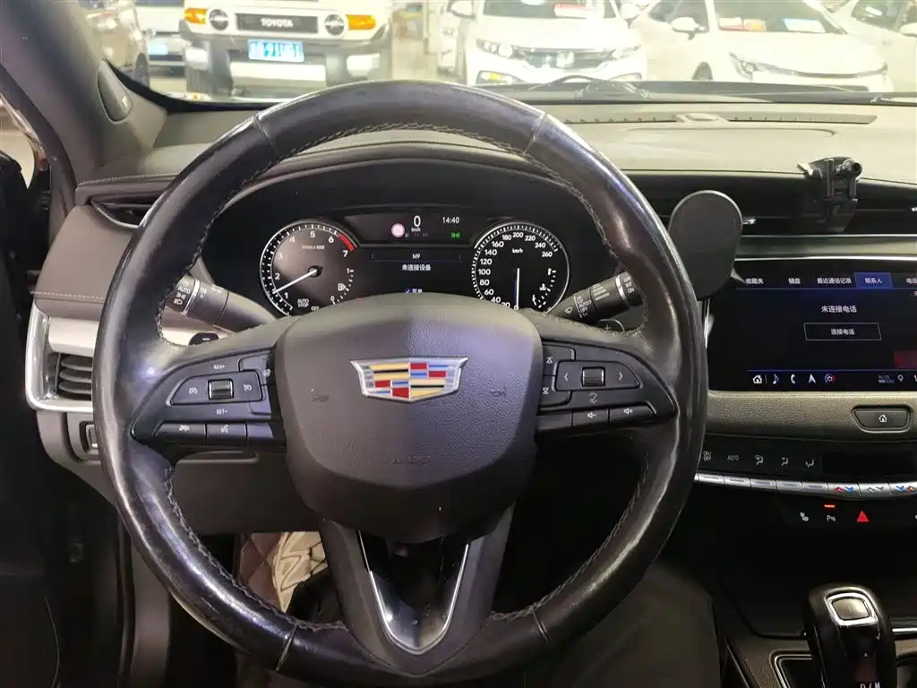Cadillac XT4 2018 28T FWD Leading Edition фото 4