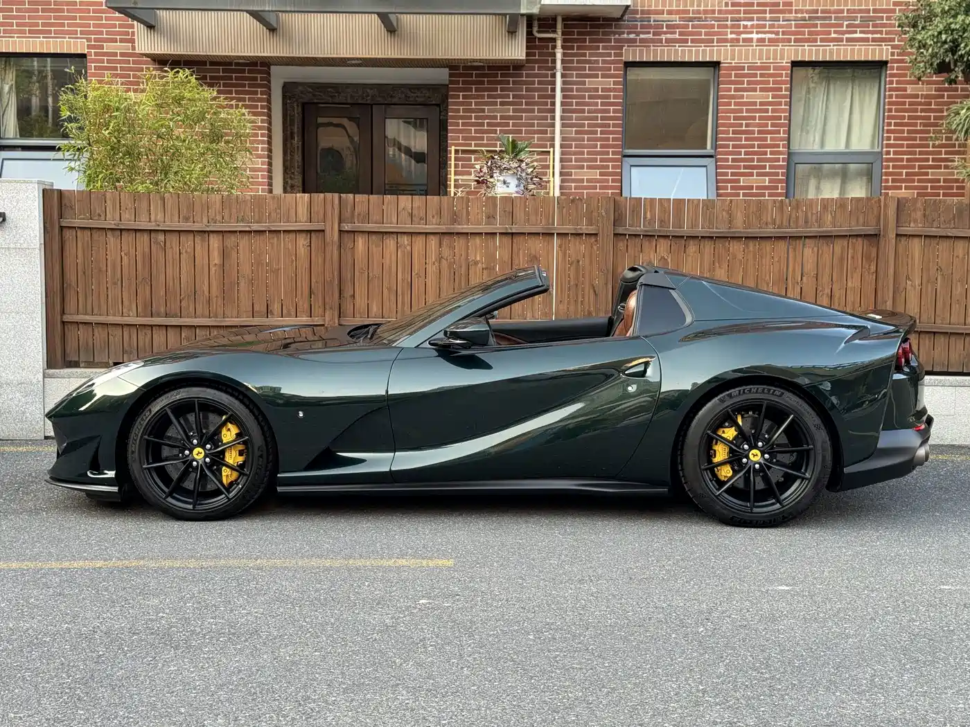 Ferrari 812 2023 2020 6.5L GTS